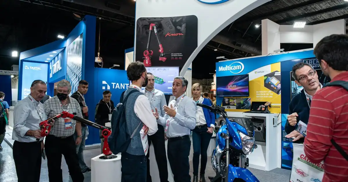 MultiCAM presenta equipos de medición y tecnologías de sus marcas en una exposición industrial