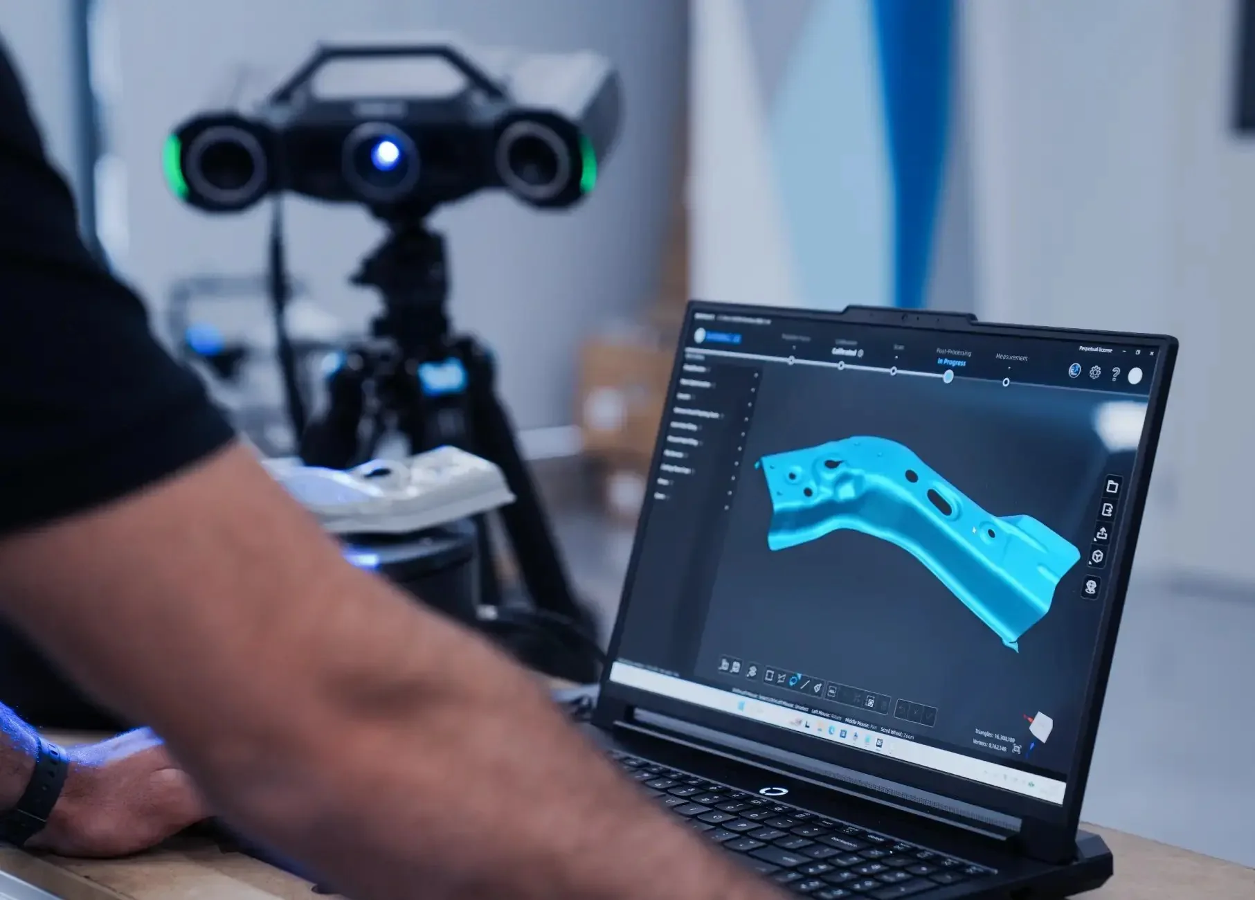 Modelo de una pieza de geometría compleja obtenido con OptimScan Q12 HD