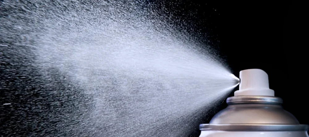 Boquilla de aerosol durante una pulverización controlada