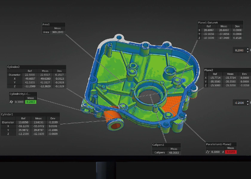 Pieza con mapa de desviaciones y resultados dimensionales